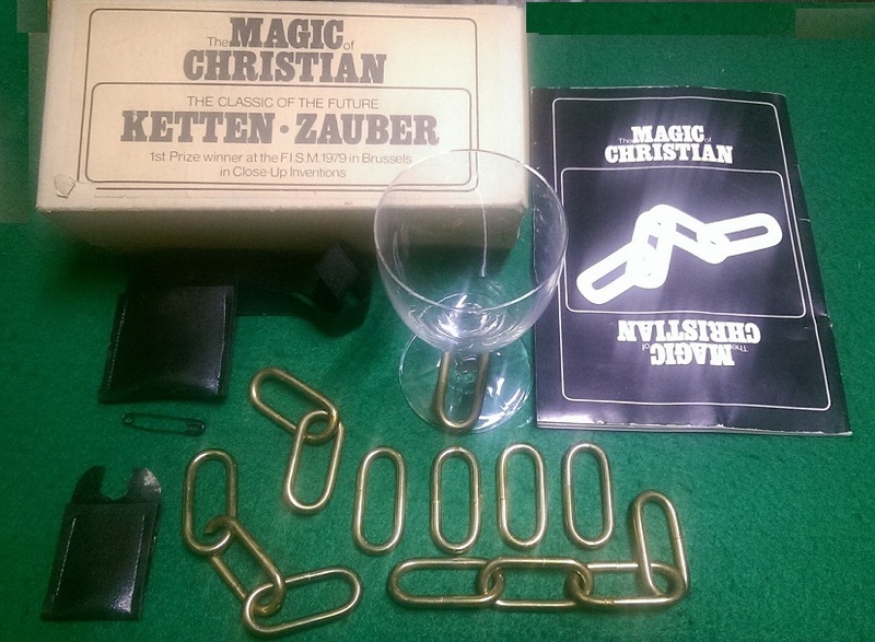チェーン・マジック Ketten Zauber by Magic Christian　繋がった4本の真鍮製チェーンのルーティン　日本語解説データ付き