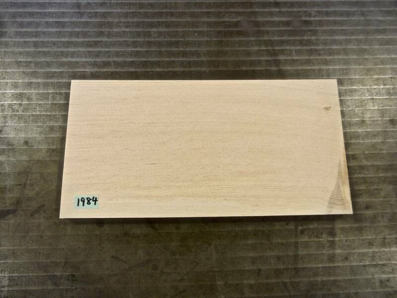 米松（300×150×15）mm 綺麗な木目　乾燥済み　無垢一枚板 送料無料 [1984]　 木材 花台 まな板 キャンプ 板