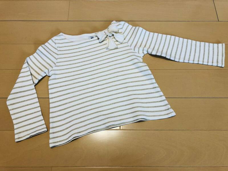 ●○ PETIT BATEAU プチバトー ロングTシャツ(ロンT) 6ans/116cm ボーダー 白×ゴールド ブルガリアで購入 ○●