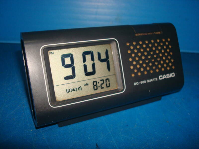 CASIO　古いデジタル時計（動作品）