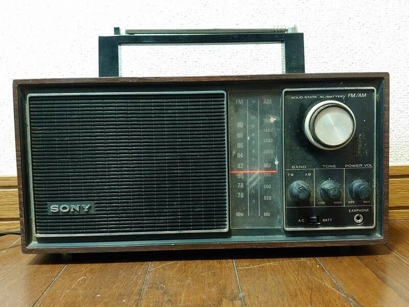 古いラジオ SONY ソニー MODEL-TFM-9200 幅約310㎜ 奥行約110㎜ 高さ約200㎜ 昭和レトロ 古物 【2648】