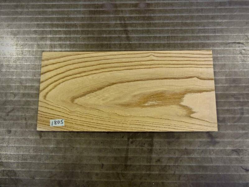 欅 杢 （300×138×7）mm 　1枚　乾燥済み　無垢一枚板 送料無料 [1805]　ケヤキ けやき 木材 花台 まな板 キャンプ 玉杢 チジミ杢