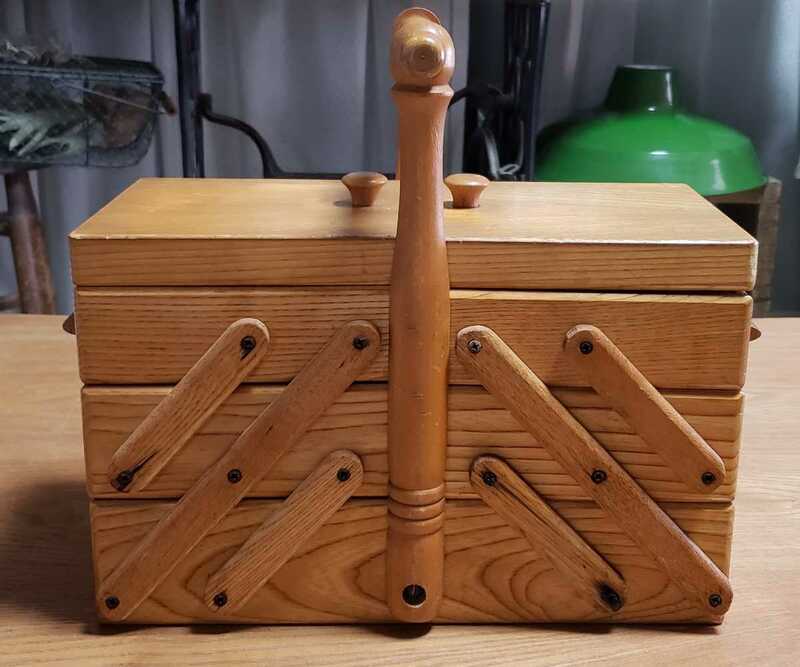 アンティーク レトロ 三段 木製ソーイングボックス 裁縫箱
