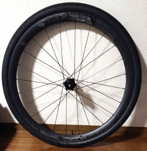 超特価!定価179900円最新モデル未使用BONTRAGER AEOLUS PRO 37V TREK ロードバイクGR1TEAM ISSUE 40Cグラベルタイヤ付きMADONEシマノフリー