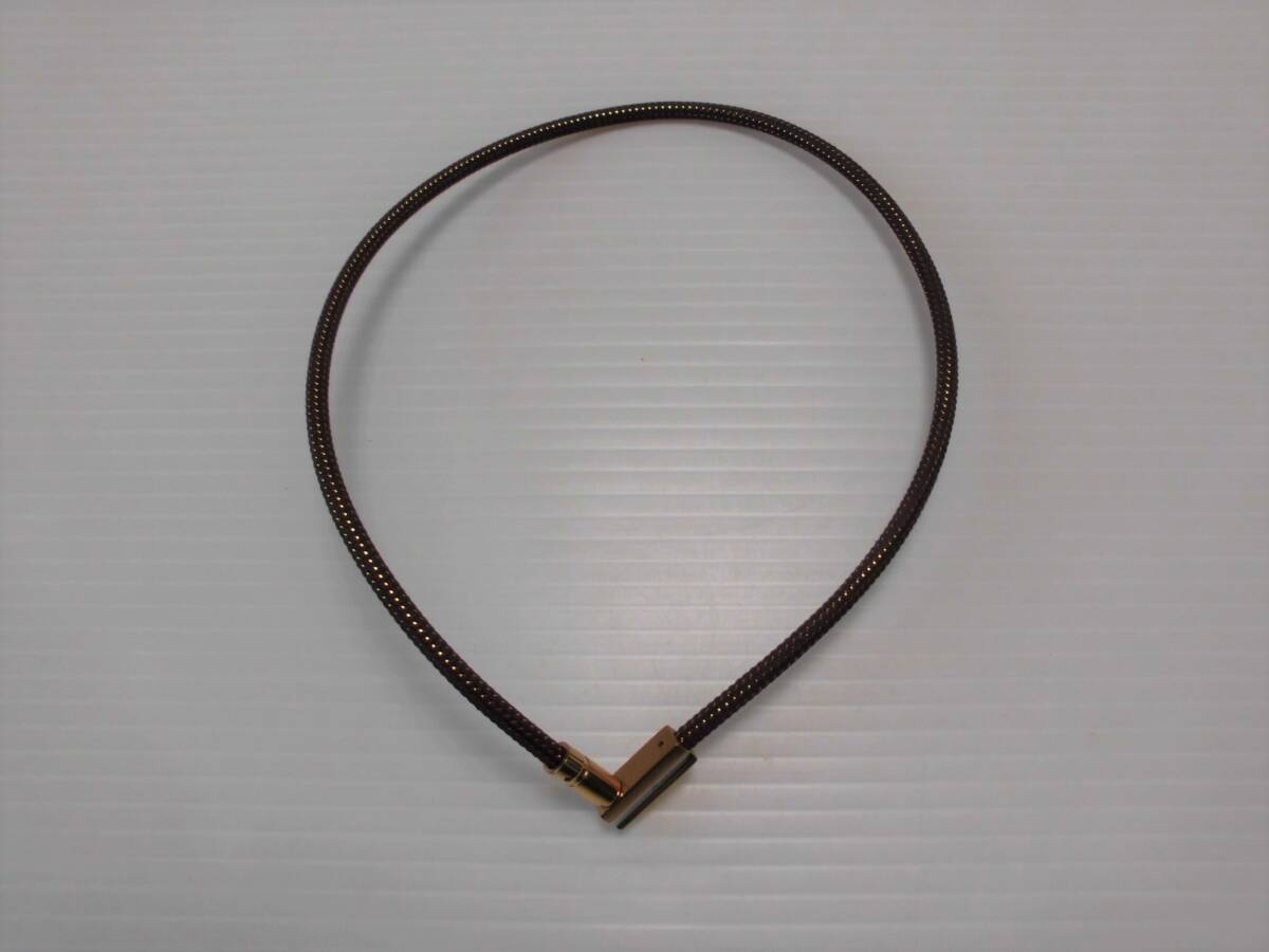 ■美品　phiten　ファイテン　ネックレス　メンズ　ゴールド系　磁気ネックレス　チョッパースクエア■