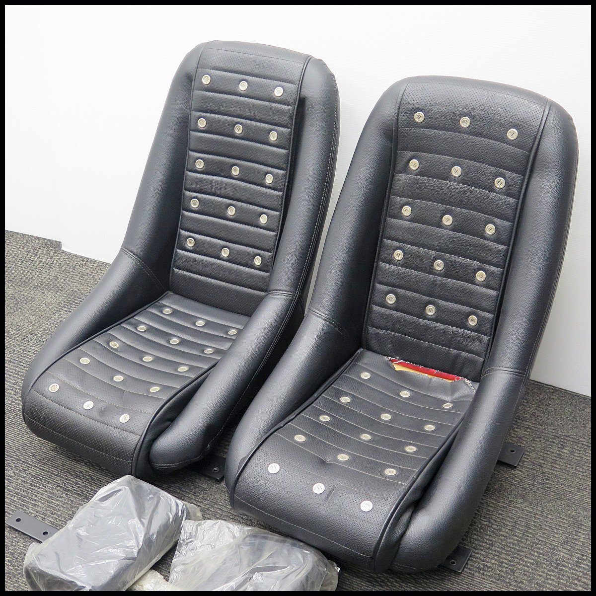 I327) 2台セット ダットサン バケットシート レプリカ フロントシート フルバケットシート/フルバケ/運転席/助手席/旧車/Datsun/△