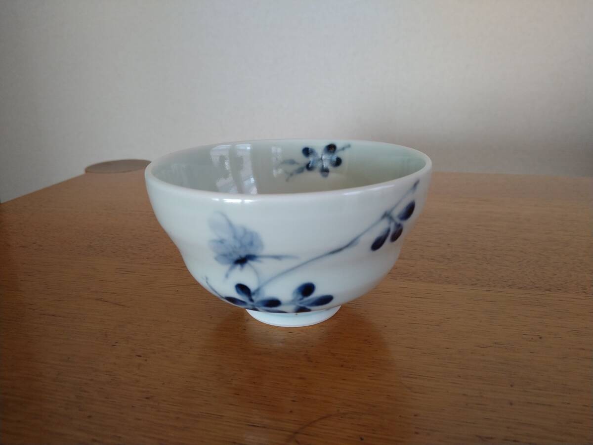 波佐見焼（有田焼）　陶房　青　野ばら柄ひさご飯碗②