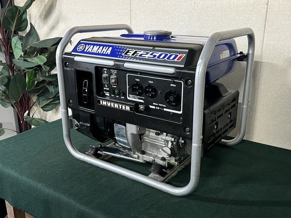 §綺麗【YAMAHA ヤマハ インバーター発電機 EF2500i 軽量ボディ29kg 50/60Hz 100V 2.5kVA 交流専用】防災グッツ R01120