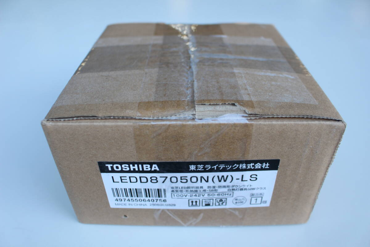 東芝ライテック LEDD87050N(W)-LS (LEDD87050NWLS ）LEDダウンライトSB高気密φ100 LEDダウンライト　未使用　箱痛み品　