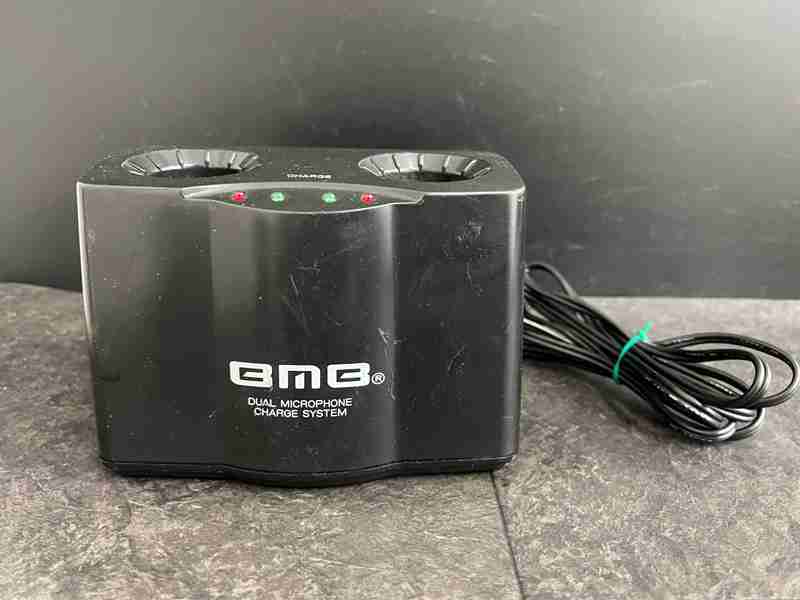 CT13226　BMB　カラオケ用マイク充電スタンド　MC-330