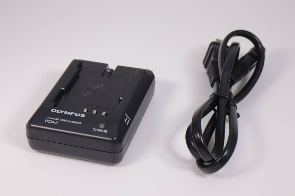 OLYMPUS リチウムイオン充電器 BCM-2　（y10162)