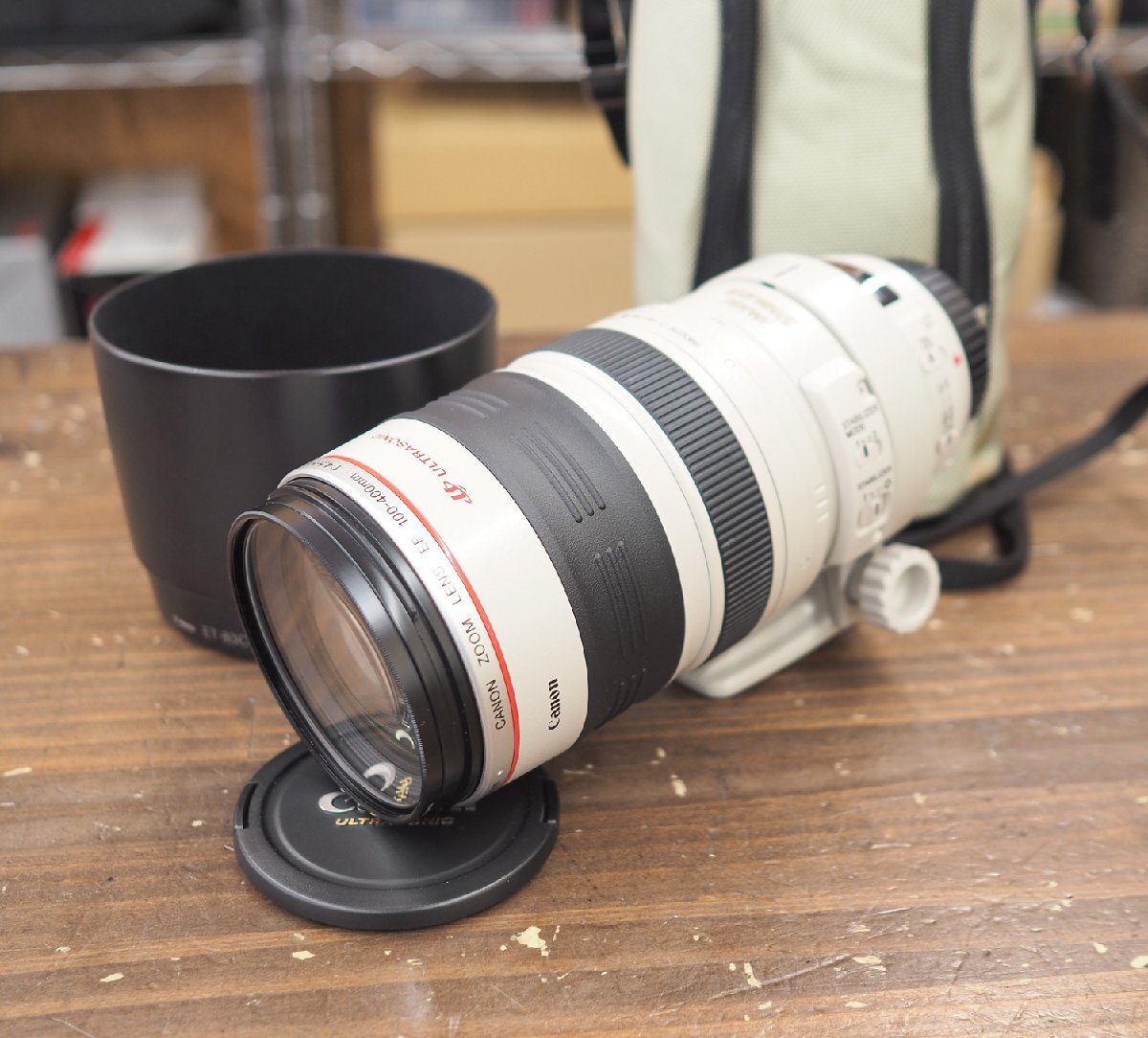 Canon キャノン EFレンズ EF100-400mm F4.5-5.6L IS USM レンズ構成：14群17枚・撮影距離範囲：1.8ｍ～無限大