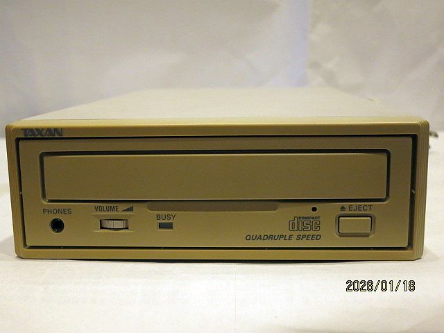 ★☆【7281】外付CD-ROMドライブ　ICD-460N（TAXAN）☆★