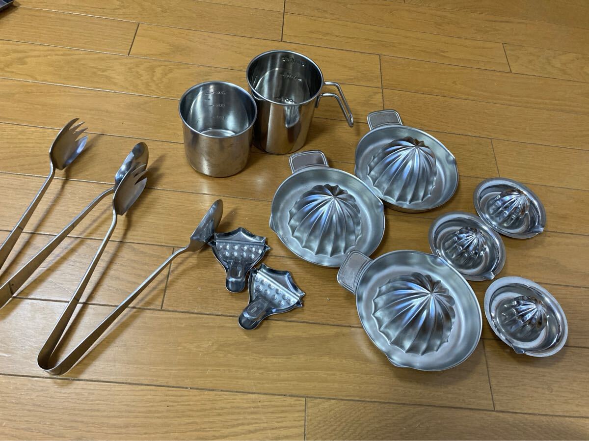 キッチンツール 計量カップ 果汁搾り機 トング まとめ売り