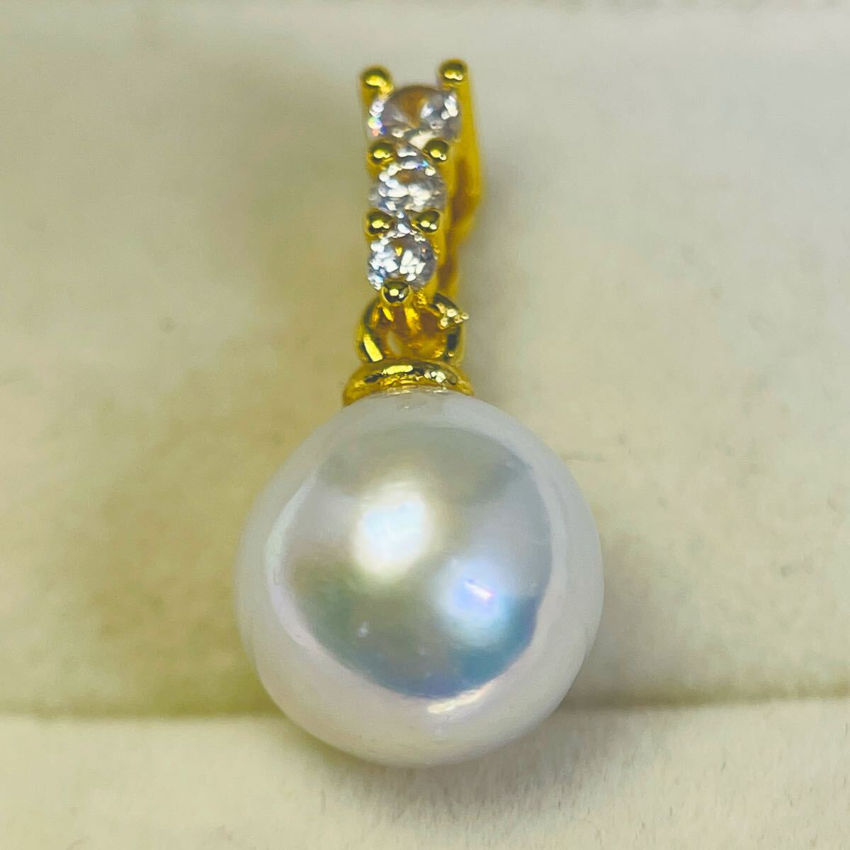 本真珠 ペンダントトップ パールネックレス 10mm 大珠 光沢抜群 ナチュラル 無核 czダイヤ シルバー 天然虹色