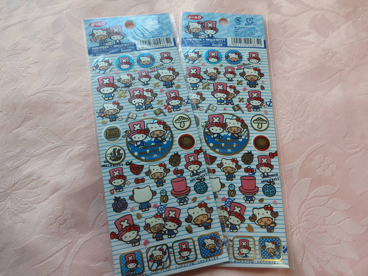 ワンピース＆ハローキティ♪　サンリオ　シートシール２枚セット♪