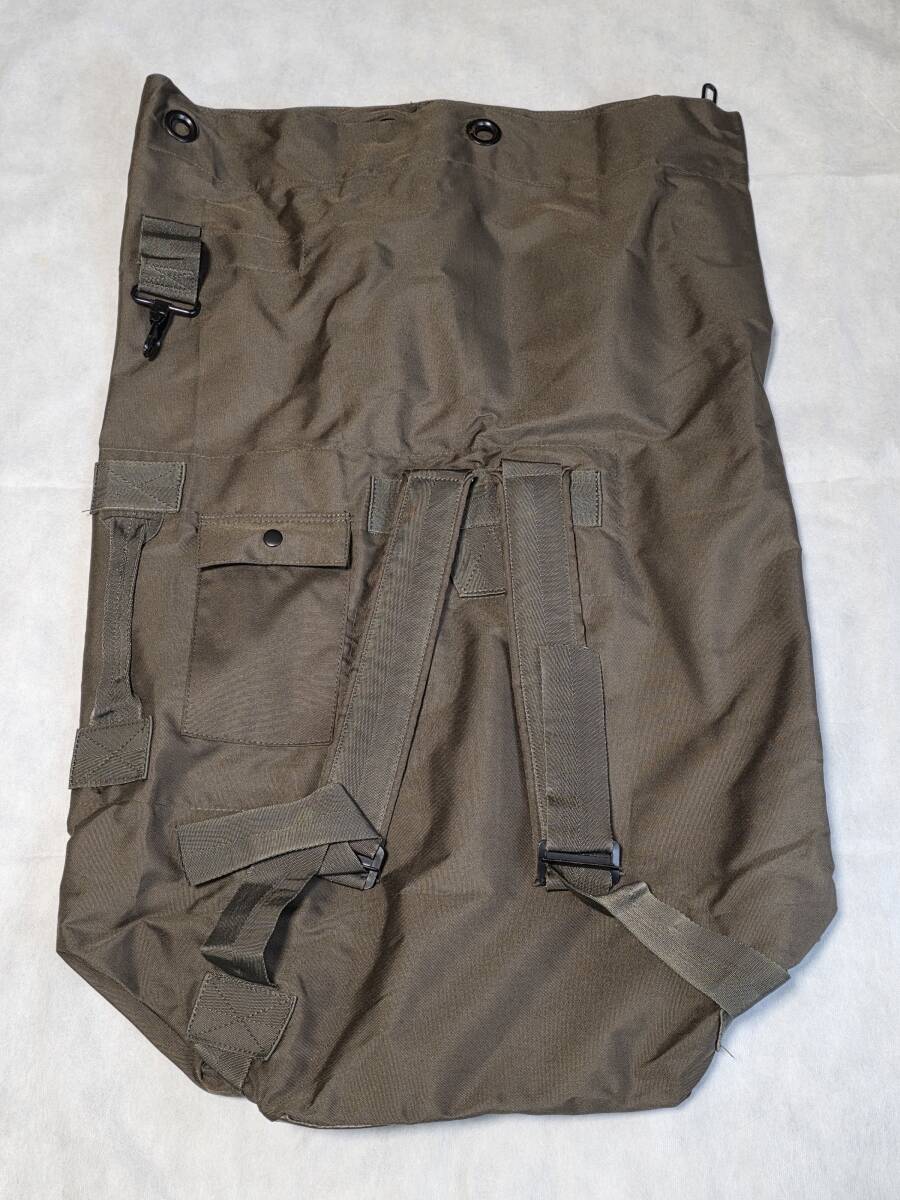 ナイロンダッフルバッグ / リュック 2WAY 大容量 ミリタリー 米軍 AD-29・中古 