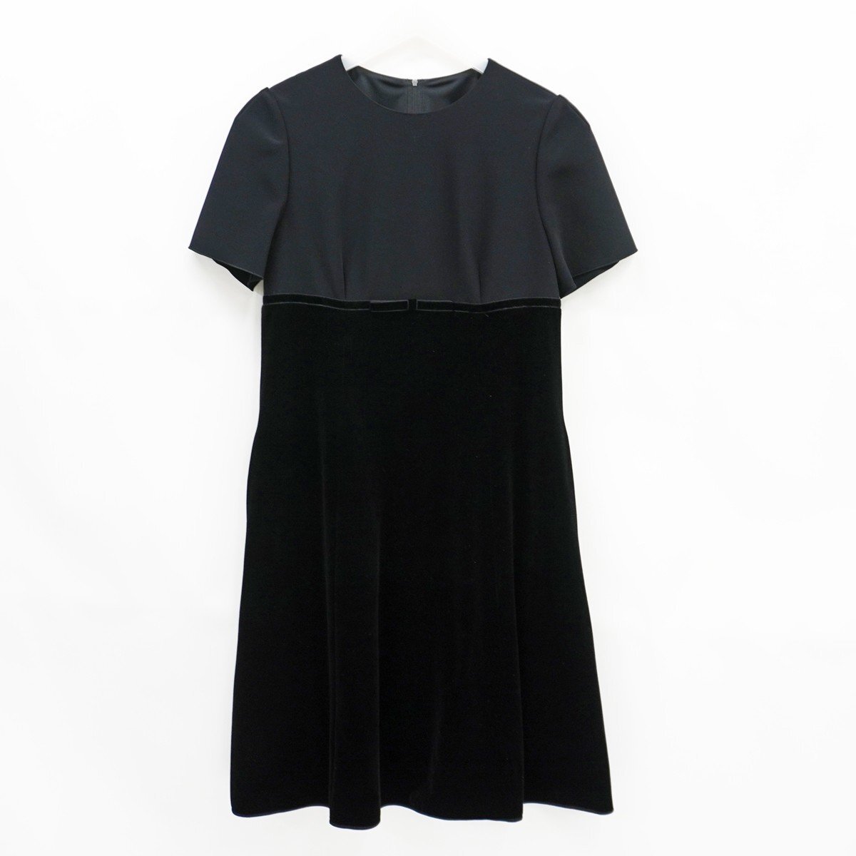 ◇美品【VELOUR NOIR by FOXEY NEW YORK ベロアノワール by フォクシーニューヨーク】2024 JOYCE ワンピース 44210 ブラック 40