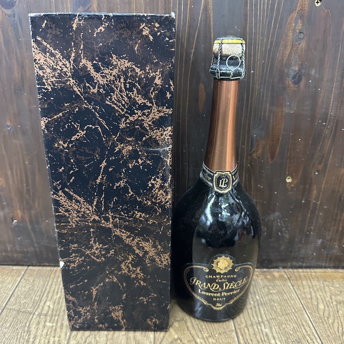 ◎【ラベル難あり 要確認】ローラン・ペリエ グラン・シエクル ラ・キュヴェ 750ml12％ シャンパン未開栓 古酒