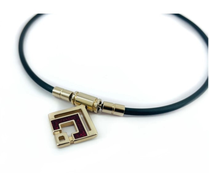 ■【中古品・本体のみ】コラントッテ Colantotte シャンパンゴールド×レッドラメ Mサイズ43cm　TAO ネックレス アラン ミニ 磁気 K58241