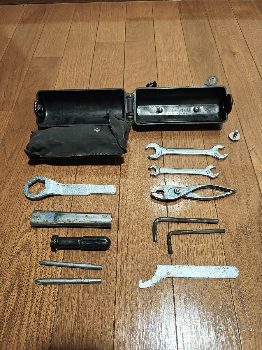 室内保管 250TR ツールボックス カワサキ 純正 中古 ツールケース ツールキット 車載工具 kawasaki