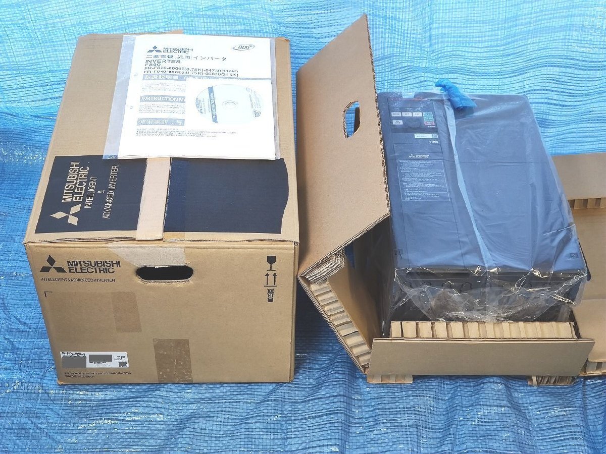 箱開封済み 箱いたみあり 2024年製 新品 三菱 MITSUBISHI FR-F820-18.5K-1