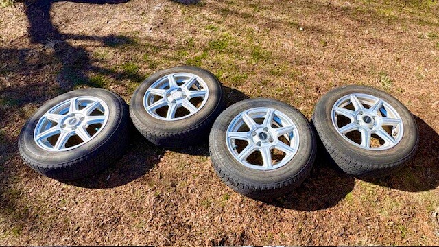 ブリヂストン 14インチアルミホイール スタッドレス付き 165/70R14 4穴PCD100 4本 静岡東部発 引取可能 着払い発送 ヴィッツ ヤリス アクア