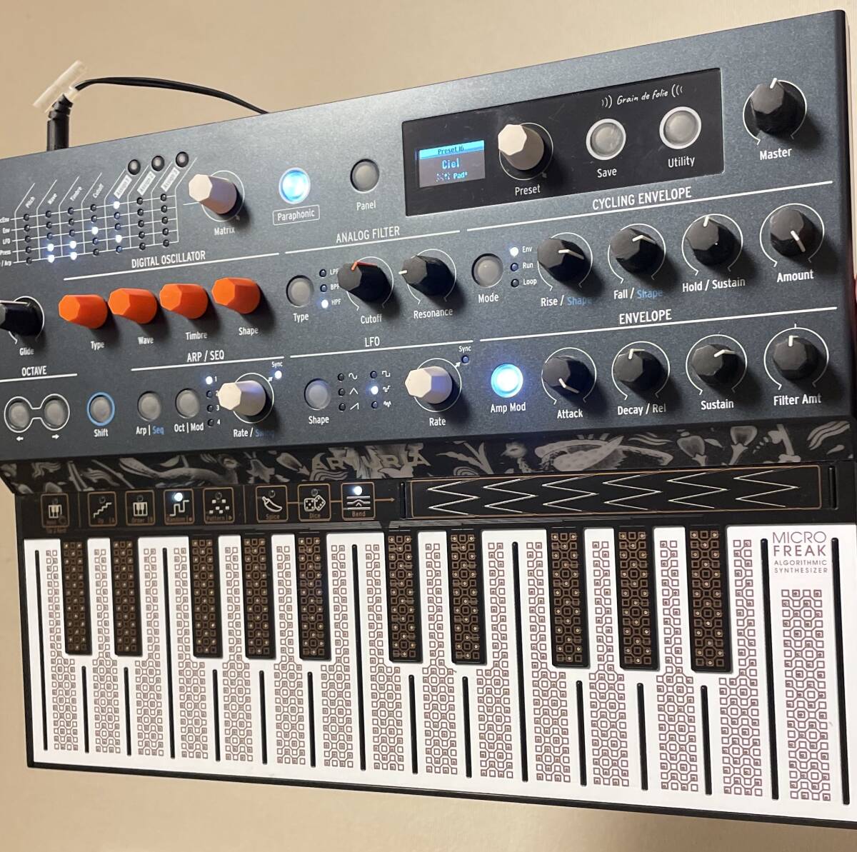 ARTURIA MicroFreak シンセサイザー アートリア ハイブリッド デジタルシンセ アルゴリズミック シンセサイザー