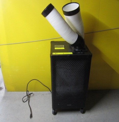 ISAC-1201-B アイリスオーヤマ スポットクーラー 25年製 3か月のみ使用 動作品【引取限定】 Σ 11074)