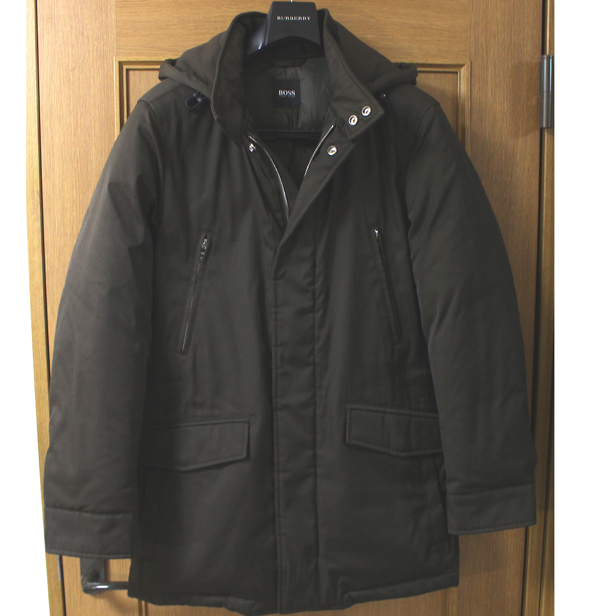 極美品 未使用級 HUGO BOSS ヒューゴボス 2way フード付きダウンジャケット 44 ダウンコート 肉厚 カーキ M程度