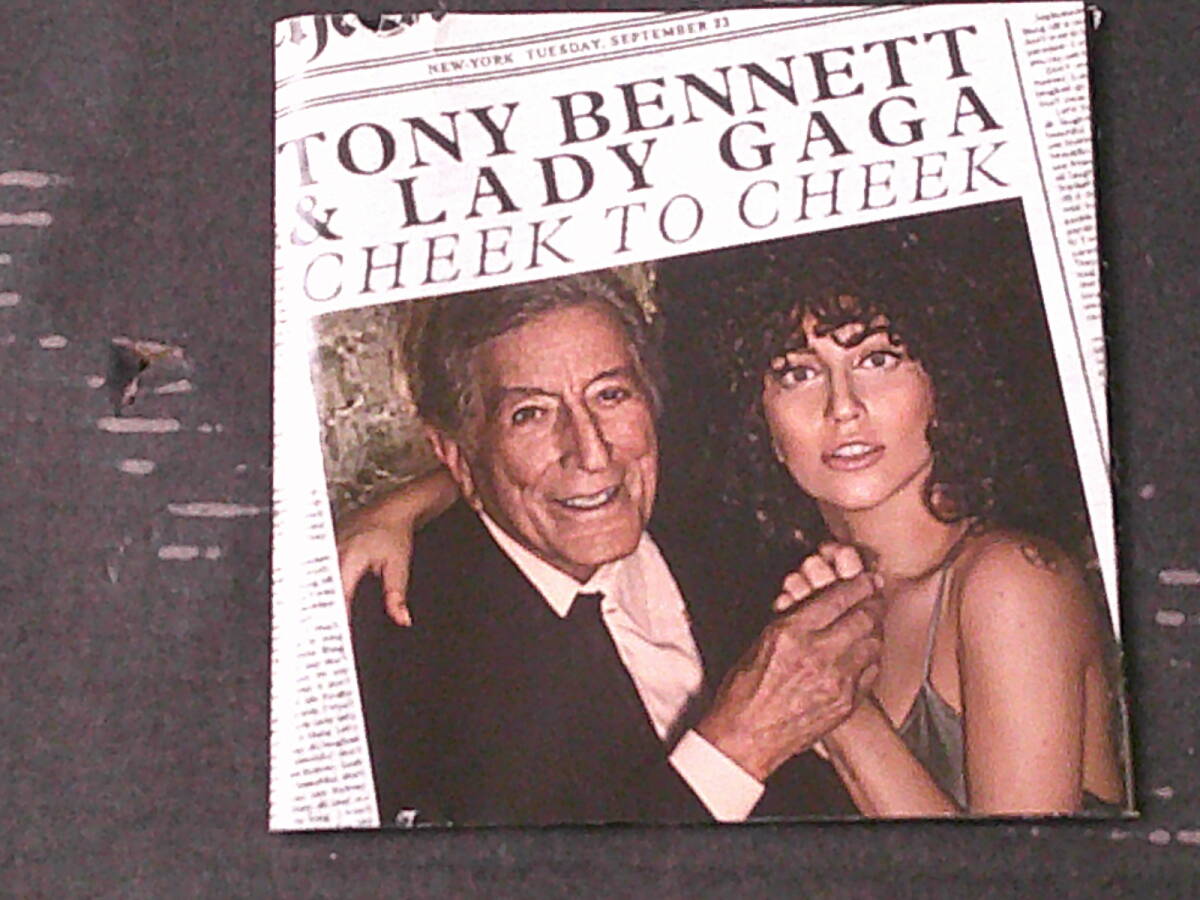 TONY BENNETT & LADY GAGA/トニー・ベネット＆レディー・ガガ「CHEEK TO CHEEK/チーク・トゥー・チーク」CD