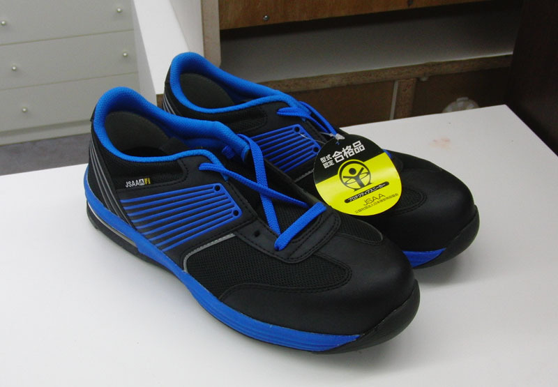 未使用 27.0㎝ プロテクティブスニーカー JSAA エアクッション MIDORI ミドリ安全 安全靴 芯入り 黒×青 札幌 手稲