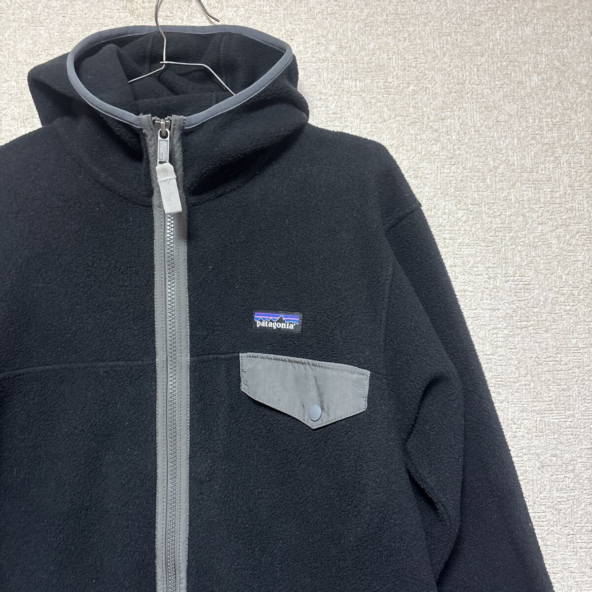 2016年製　【ミントコンディション】Patagonia パタゴニア 25462 シンチラ フリース パーカー 黒 フルジップ フーディメンズSサイズ