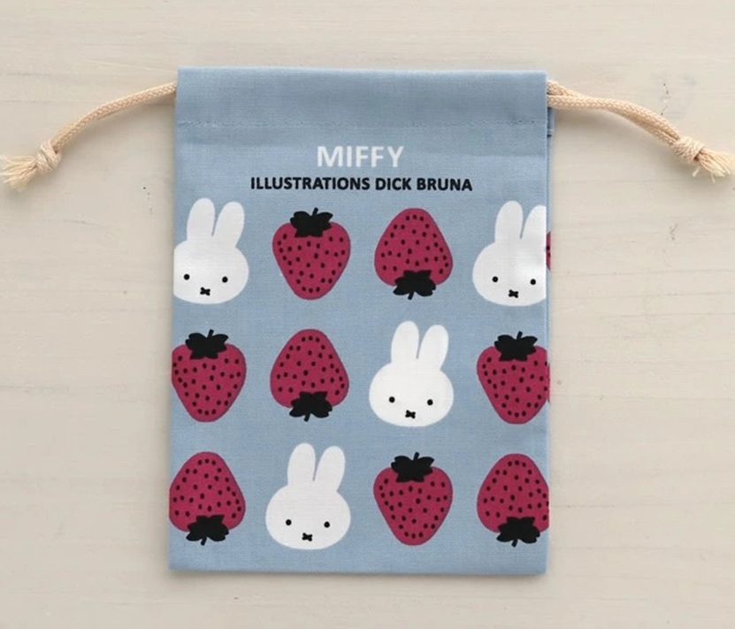 miffy ミッフィー　巾着 Sサイズ　（いちご）　巾着袋　小物入れ　ディック・ブルーナ　うさぎ　ストロベリー　苺