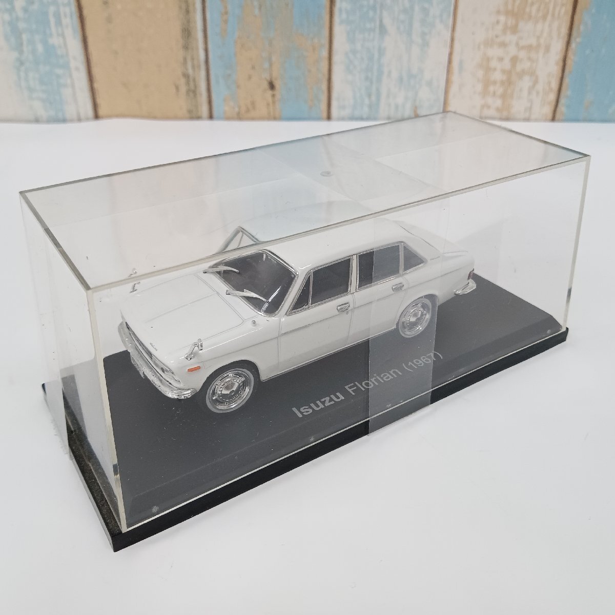 国産名車コレクション VOL.44 いすゞ フローリアン Isuzu Florian (1967) アシェット ミニカー 旧車 ユーズド