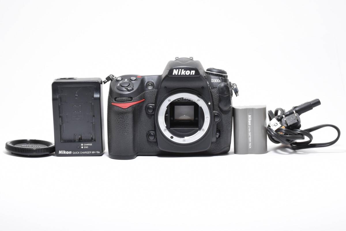 #5135 ★外観美品★ Nikon ニコン D300S ボディ 【フラッグシップ機・訳あり品】 ショット数：13,267回