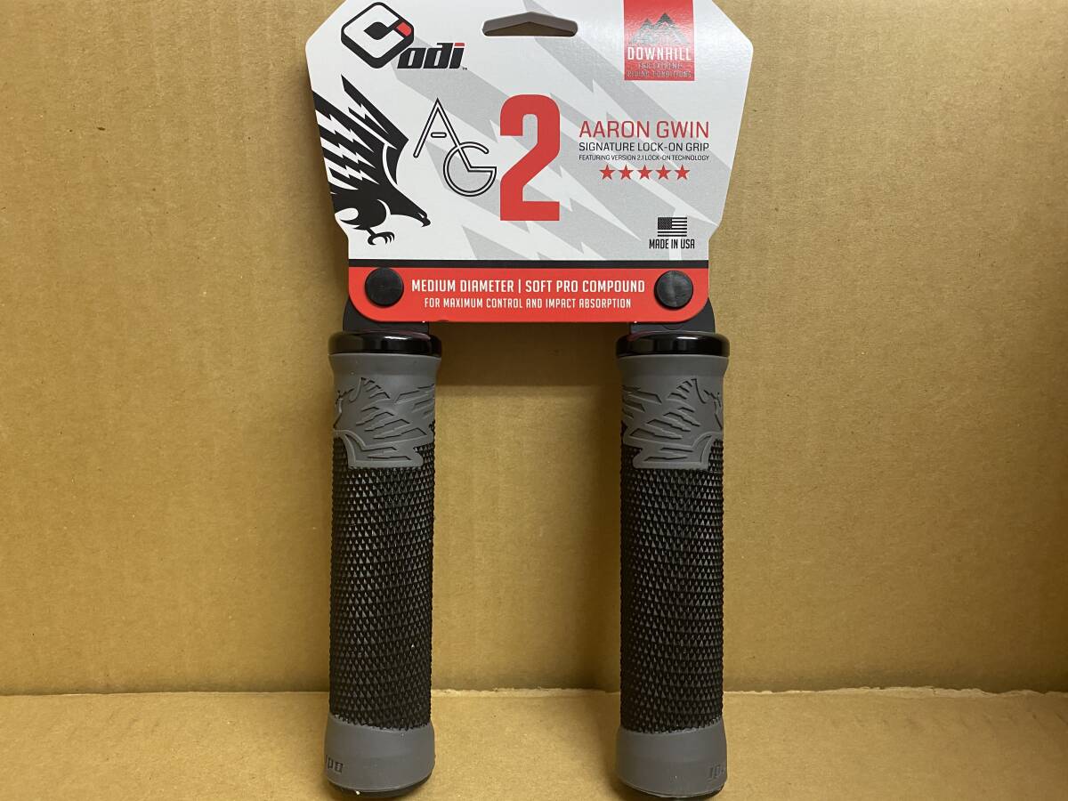 ODI オーディーアイ　AG2 LOCK-ON GRIPS アーロン・グウィン　ブラック/グレー　新品未使用　MTB BMX