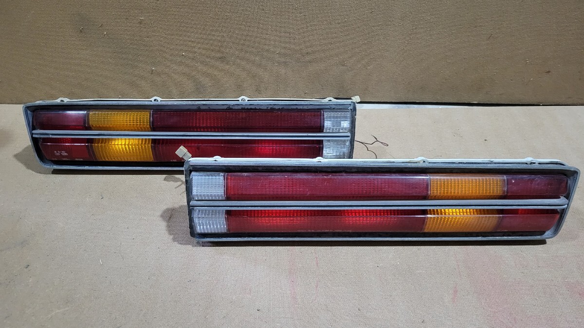 旧車 トヨタ MS50 クラウン テールランプ テールライト 左右セット ジャンク 当時物 中古品