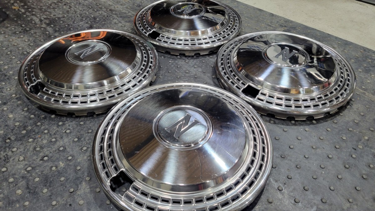 美品！ 凹み無し 日産 430 セドリック グロリア 純正 ホイールキャップ ホイールカバー 当時物 希少　旧車