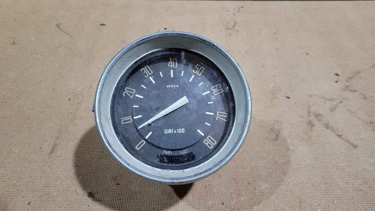 Alfa Romeo アルファロメオ 105 タコメーター ジュリア スプリントGTV 1300GT Jr ジュリア スパイダー 等に