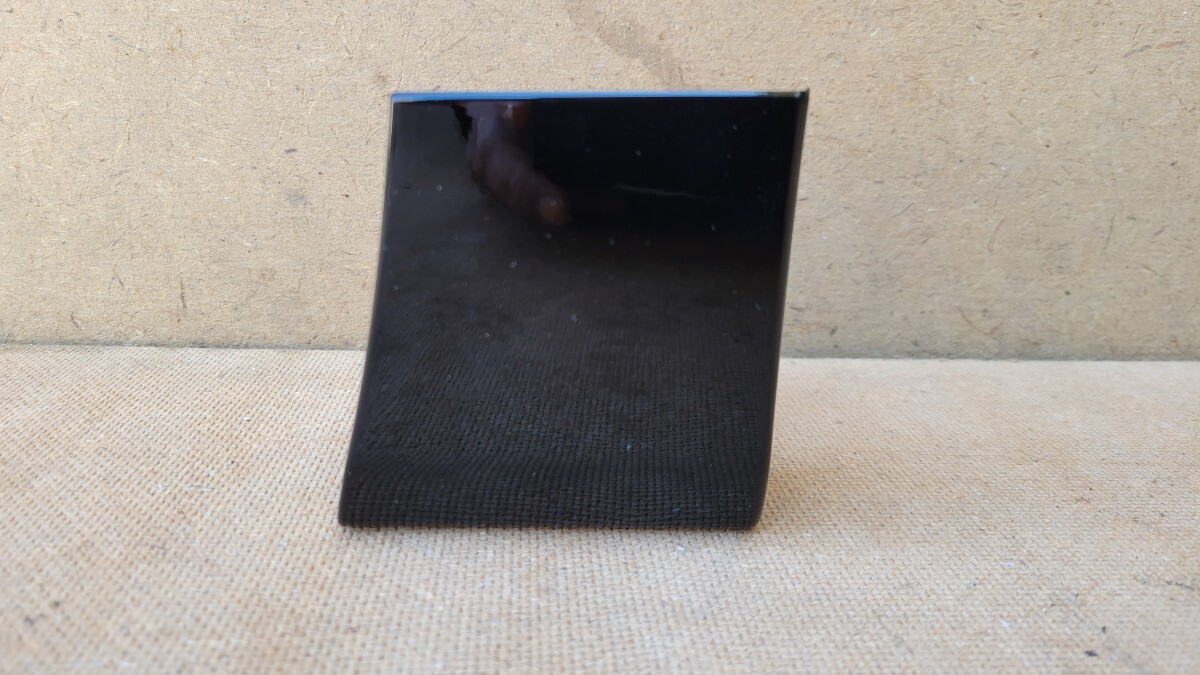 トヨタ 30系 中期 右 フロントフェンダー マッドガード 黒