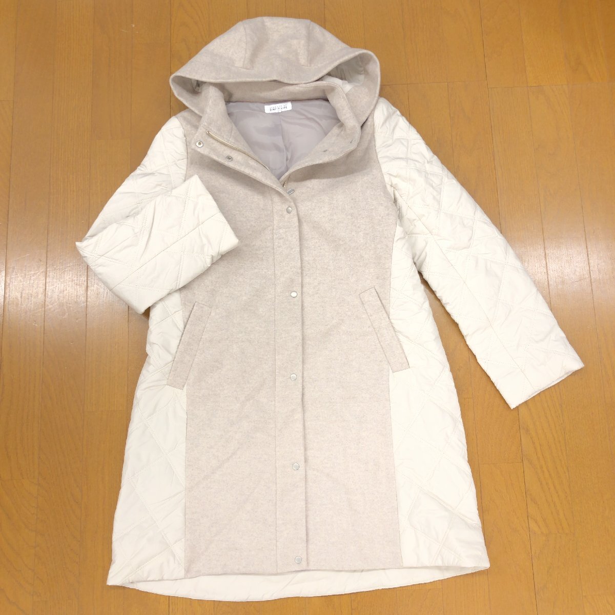 ◆美品 SIMPLE LIFE シンプルライフ 異素材切り替え 中綿入り フーデットコート M ライトベージュ キルティングコート ロングコート 女性用