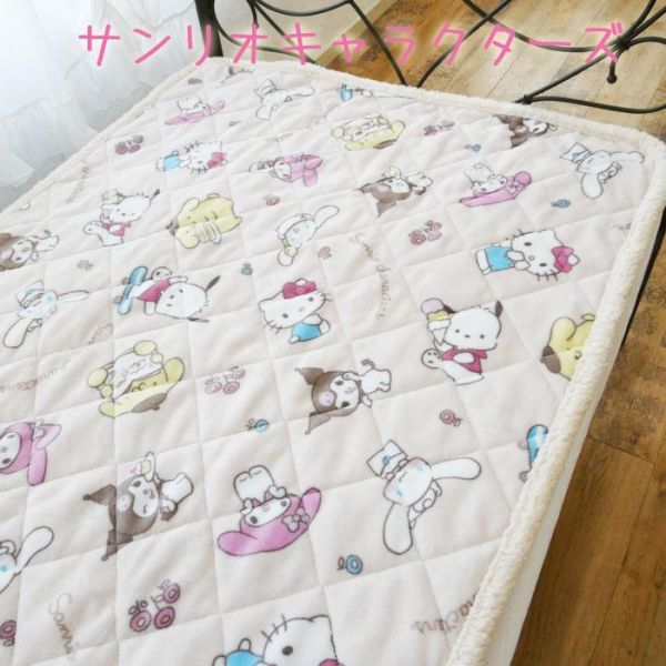 送料無料(北海道・沖縄別途）シングル 約100×205cm サンリオキャラクターズフチボア素材あったかカワイイ敷きパッド　OS2