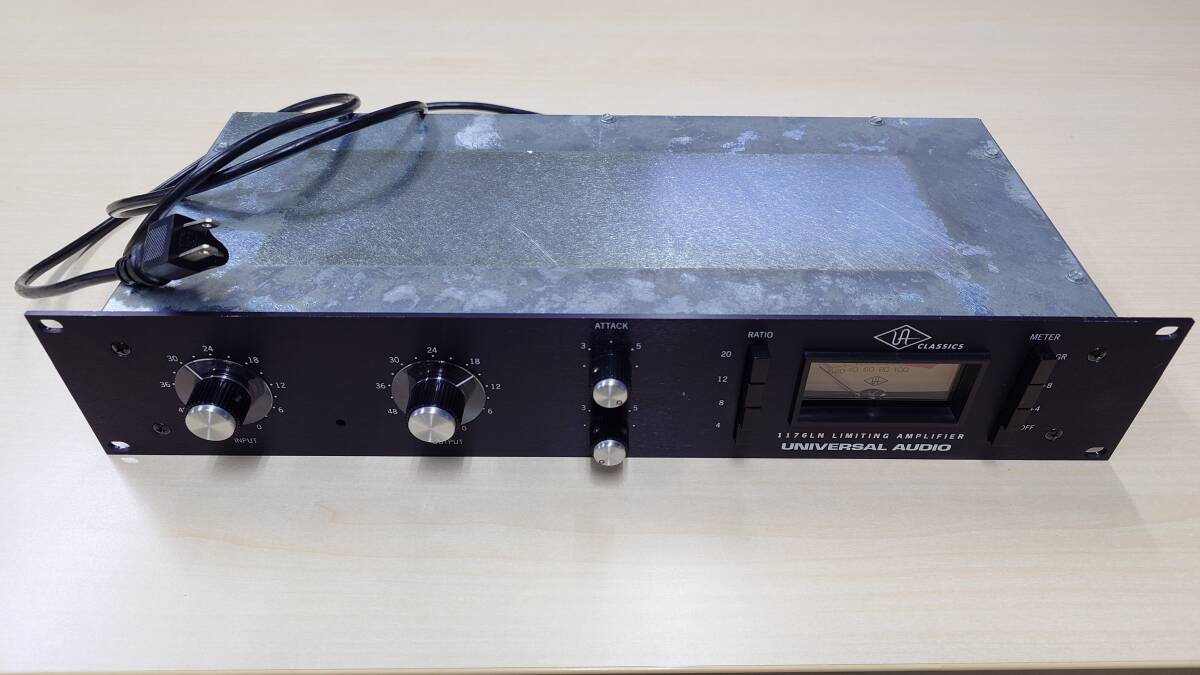 UNIVERSAL AUDIO 1176LN COMP コンプレッサー コンプ 名機 希少品 ビンテージ 中古品 1176LM User's Guide(英語)付 動作確認済 現状お渡し
