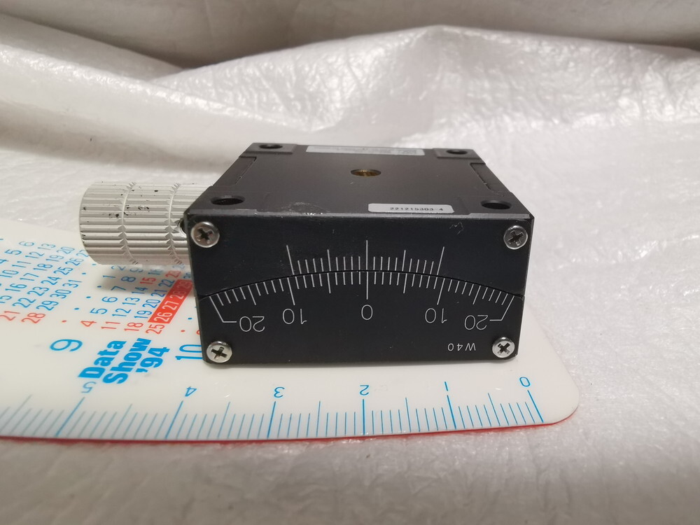 ★未使用に近い スルガ精機 ゴニオ (傾斜) ステージ B54-40-2N 40mmx40mm