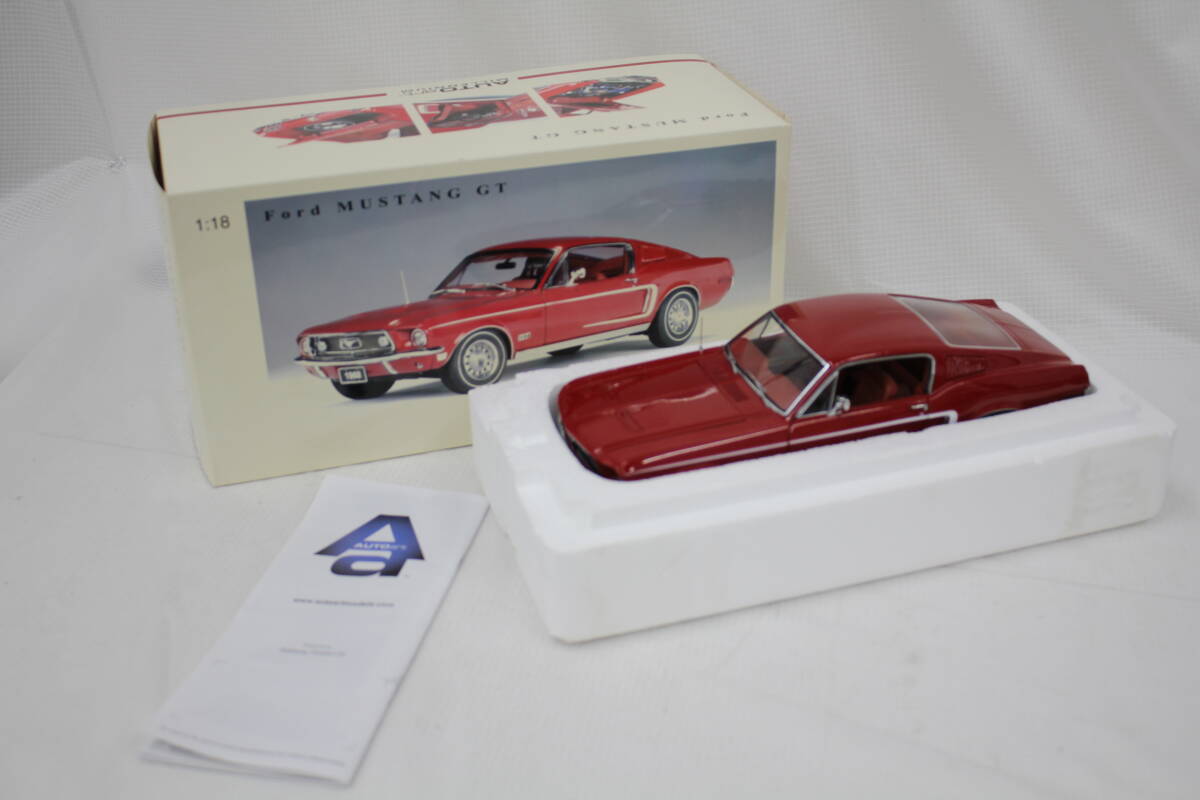 【未使用】 【元箱付き】AUTO art MILLENNIUM Ford MUSTANG GT 1:18スケール ミニカー フィギュア F317