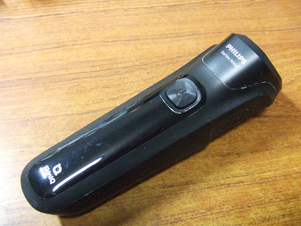 S865 フィリップス PHILIPS 電気シェーバー S5588 SkinIQ Series5000 2023年製 フィリップス 中古　本体