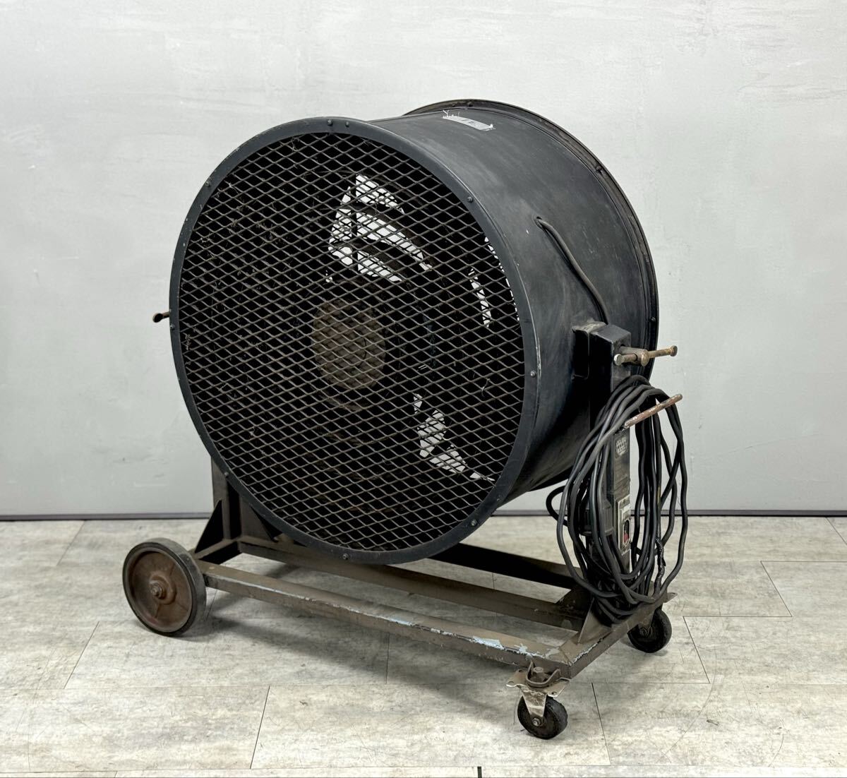 動作品■送風機 大型送風機 ファン GYM FAN 業務用扇風機 扇風機 換気 鎌倉製作所 工場 業務用■兵庫県姫路市から A26-025