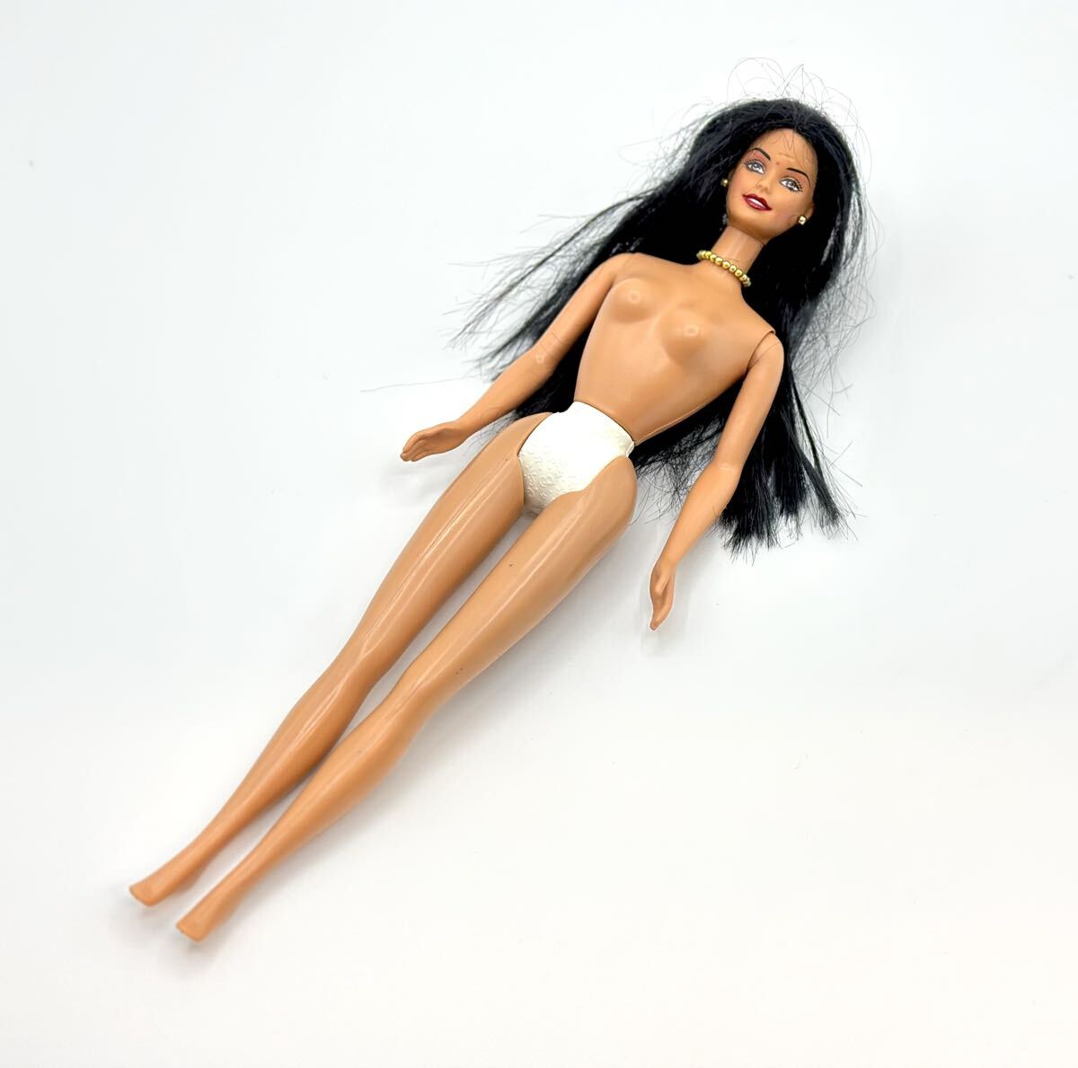 Mattel マテル Barbie バービー インドネシア インド 人形 着せ替え人形 海外 バービー人形 おもちゃ■兵庫県姫路市から j2 26-204