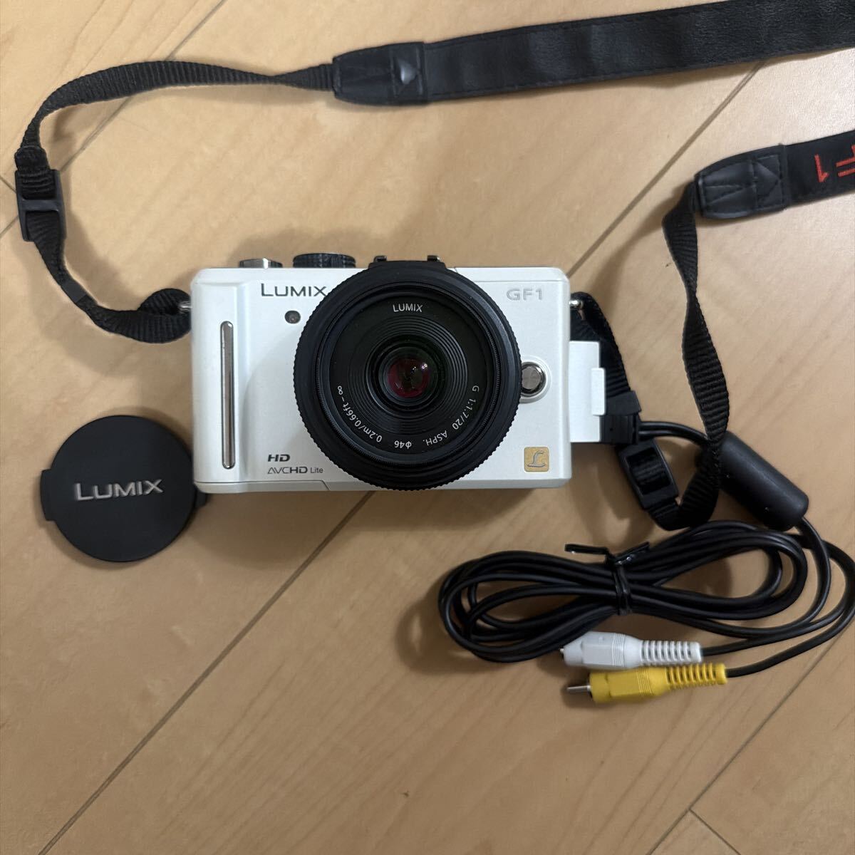 【中古】Panasonic パナソニック LUMIX DMC-GF1/レンズ 